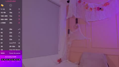 Emma online show from October 18, 1:25 pm