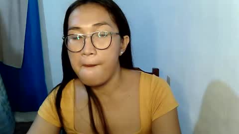 lovely_joan123 online show from May 24, 2:05 pm