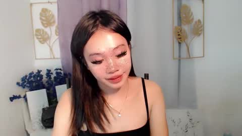 lovely_lianne online show from April 18, 11:26 pm