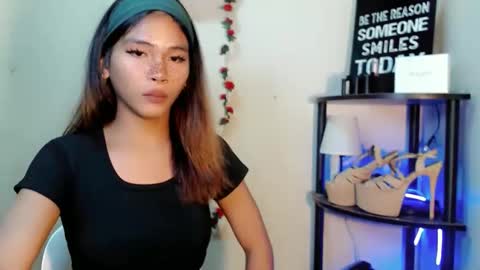 KATE online show from April 13, 2:29 pm