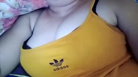 lovely_orchid online show from December 9, 4:45 am