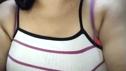 lovely_orchid online show from June 19, 1:36 pm