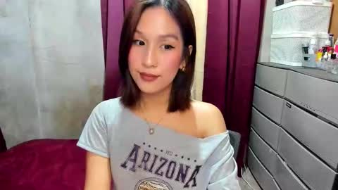 loveme_fiona online show from May 21, 12:41 am