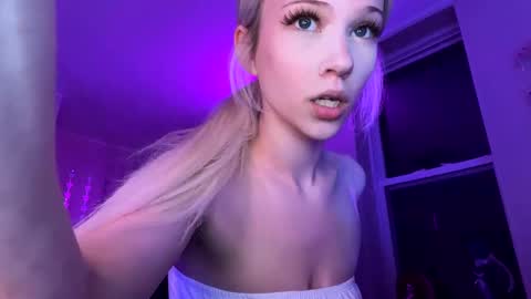 Snapshot of lsdprincess chatting on January 12, 10:54 pm Princess  online show from January 12, 10:54 pm
