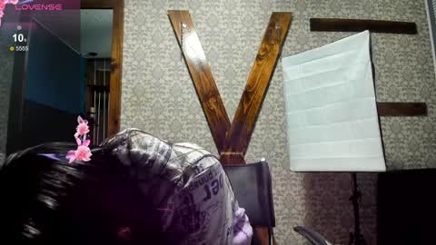 Snapshot of lucasymia_69 chatting on February 5, 12:06 pm MIA HOT online show from February 5, 12:06 pm