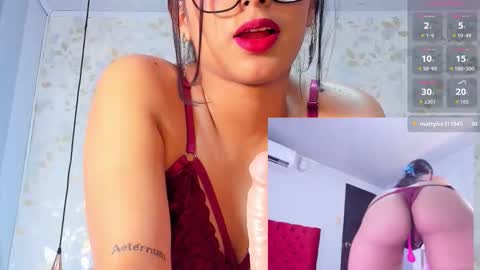 Snapshot of lucia_oregon chatting on October 2, 2:22 pm L U C I A online show from October 2, 2:22 pm
