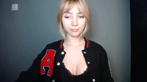 Lucy online show from February 11, 7:37 pm