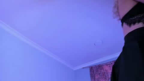 Luciana Evans online show from November 4, 6:02 pm