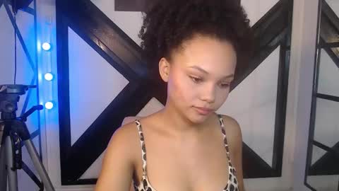 LUCIANA  online show from March 17, 11:47 am