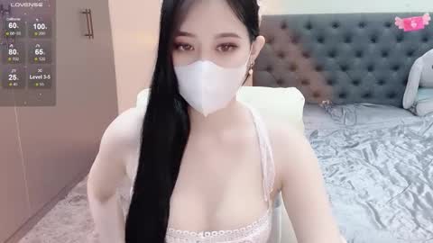 lucii04 online show from January 18, 10:28 pm