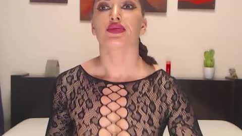 lucky4905010 online show from April 2, 10:40 pm