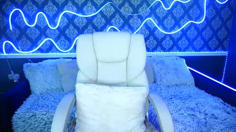 Lucky Rita online show from December 4, 2:59 pm