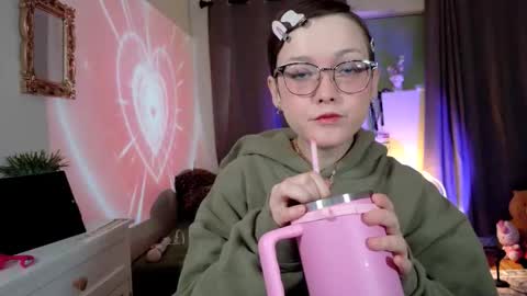 Jade online show from February 9, 3:09 am