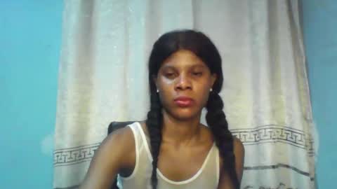 Snapshot of luckymadequeen chatting on January 11, 10:40 pm Gloria online show from January 11, 10:40 pm