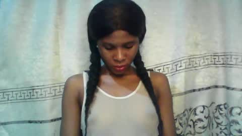 Snapshot of luckymadequeen chatting on January 27, 6:52 pm Gloria online show from January 27, 6:52 pm