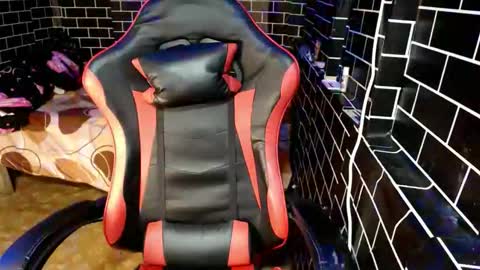 lucsin online show from February 10, 11:46 am