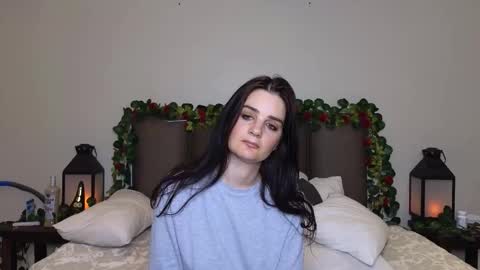 Lucy online show from December 1, 10:34 pm