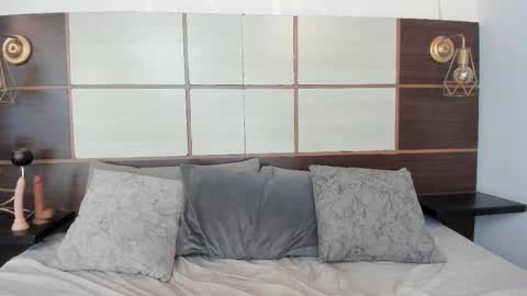 lucy_canel online show from September 19, 9:03 pm