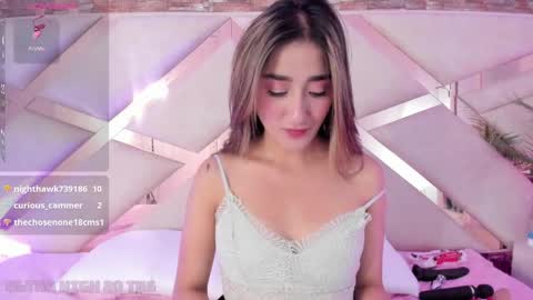 lucy_davies_ online show from April 10, 12:00 pm