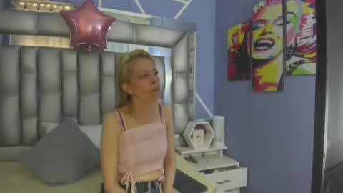  SleepyAbuela online show from November 13, 2:49 pm