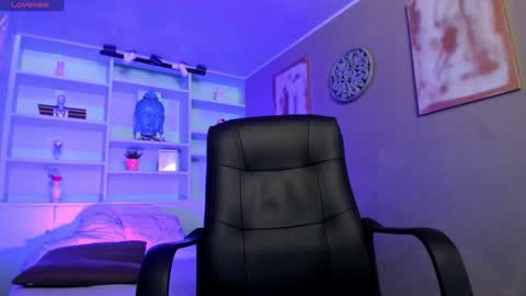 Lucy  online show from February 7, 7:38 pm