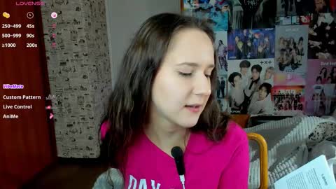 Snapshot of lucyrose33 chatting on October 20, 3:37 pm Lucy Rose online show from October 20, 3:37 pm