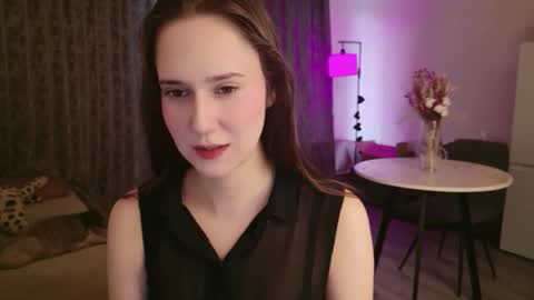 Lucy Rose online show from March 25, 6:05 am