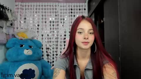 Snapshot of lucyy_tayy chatting on January 24, 1:13 am The love of your life 3 online show from January 24, 1:13 am