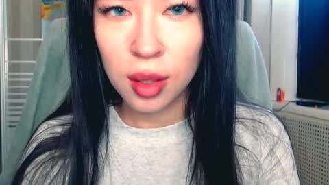 luisa lovedom online show from September 24, 8:35 am