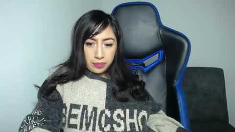 luisa_homes online show from November 27, 8:23 pm