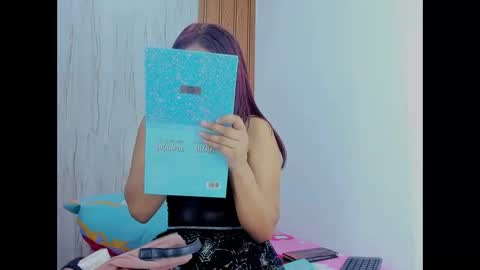 luisa online show from October 19, 2:19 pm