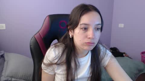 Snapshot of lula_05 chatting on October 30, 2:29 pm Vicky online show from October 30, 2:29 pm