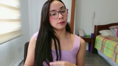 Luli online show from April 11, 1:48 pm