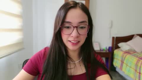 Luli online show from April 14, 1:22 pm