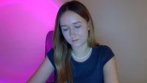 Lulu Baby18 online show from November 3, 7:40 pm