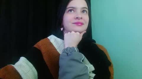 Snapshot of lulu_cm chatting on October 7, 7:24 am lulu_cm online show from October 7, 7:24 am