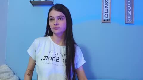 Snapshot of lulu_cm chatting on September 30, 6:19 am lulu_cm online show from September 30, 6:19 am