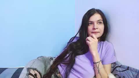 Snapshot of lulu_cm chatting on October 28, 8:31 am lulu_cm online show from October 28, 8:31 am