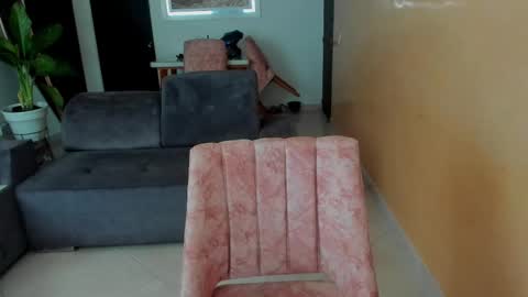 Snapshot of lulu_lopez chatting on November 1, 2:43 pm Lau online show from November 1, 2:43 pm