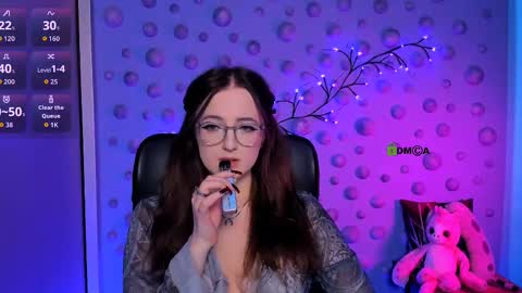 luna_berryy online show from January 17, 8:49 pm