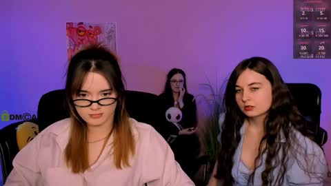 luna_berryy online show from February 5, 1:52 am