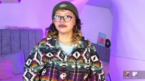 luna_blooms online show from April 1, 11:44 am