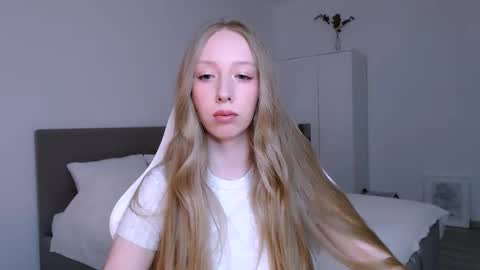 Luna online show from January 31, 9:02 pm