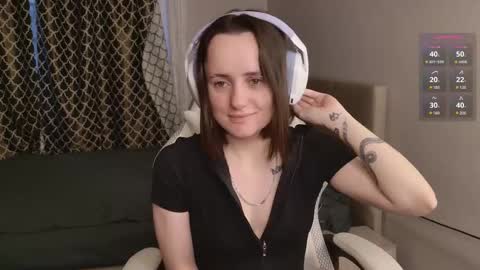 luna_loveeee online show from October 19, 3:52 am