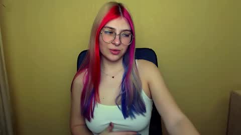 Snapshot of luna_lush_ chatting on March 1, 7:19 am Luna online show from March 1, 7:19 am