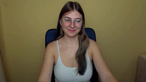 Snapshot of luna_lush_ chatting on September 12, 8:56 am Luna online show from September 12, 8:56 am