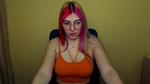 Snapshot of luna_lush_ chatting on March 6, 7:25 am Luna online show from March 6, 7:25 am
