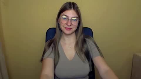 Snapshot of luna_lush_ chatting on September 17, 10:02 am Luna online show from September 17, 10:02 am