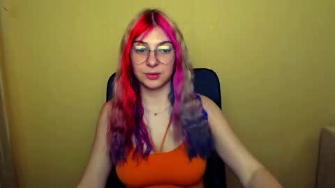 Snapshot of luna_lush_ chatting on February 25, 9:20 am Luna online show from February 25, 9:20 am