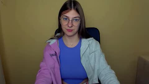 Snapshot of luna_lush_ chatting on October 10, 9:14 am Luna online show from October 10, 9:14 am